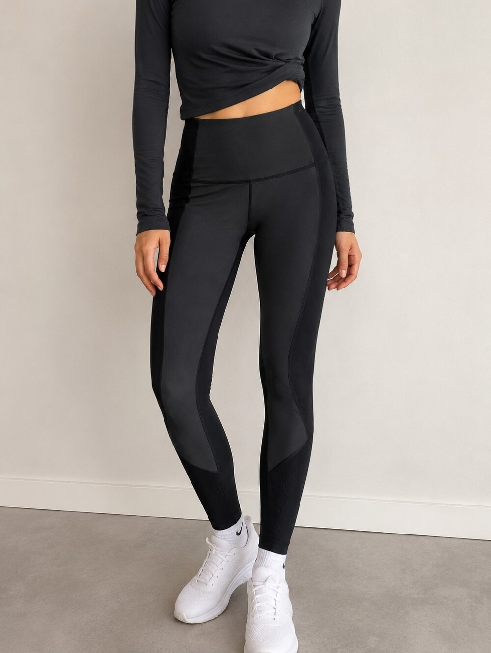Lululemon Size 10 Black & Gray High Rise Colorblock Athletic Leggings/Yoga Pants - Picture 2 of 11